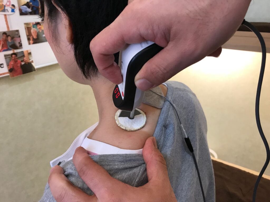 ハイボルテージ治療写真